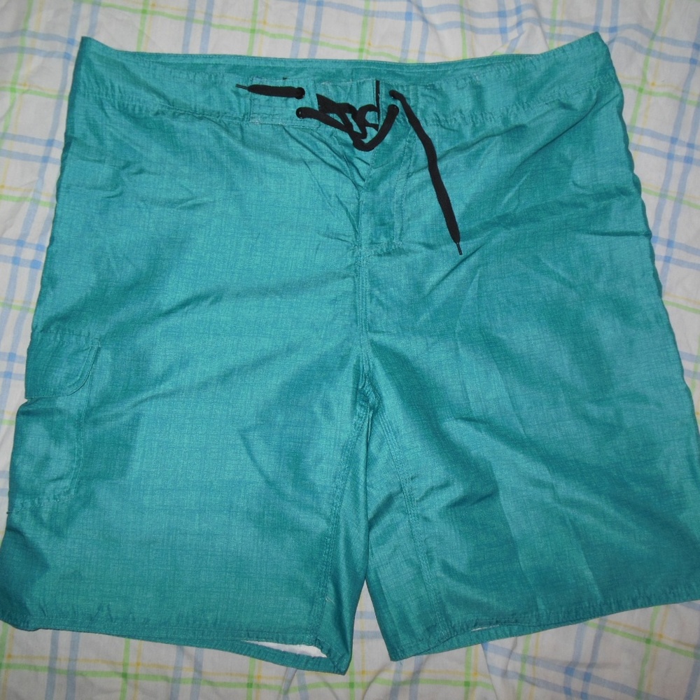 Burnside Surf BoardShorts Lace closure 38 NWOT